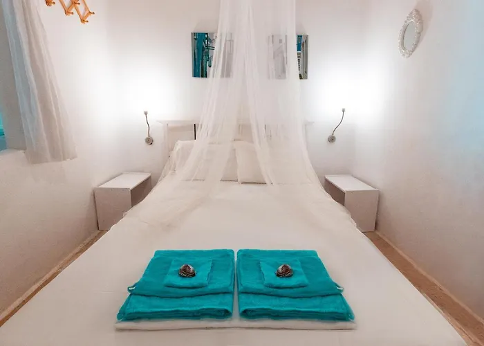 Admiralty House Agios Ioannis Diakoftis